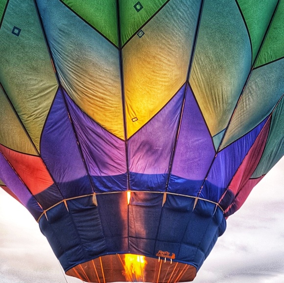 Meet your Posher, Claire! ๐๐๐ - Picture 5 of 8